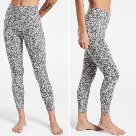 AthletaSalutation Stash Pocket II 7/8 Tight Textured XS